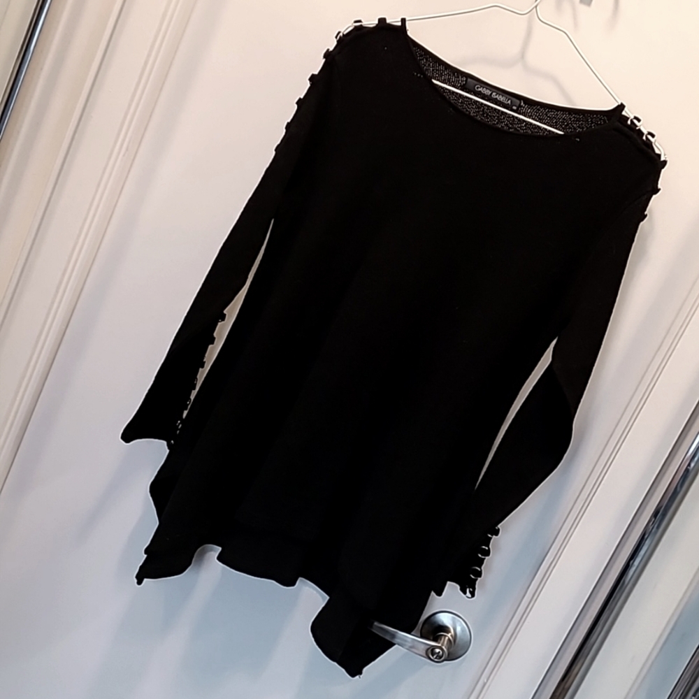 *2/$20 Closet Clearout* EUC s.S Gabby Isabella black long sleeve